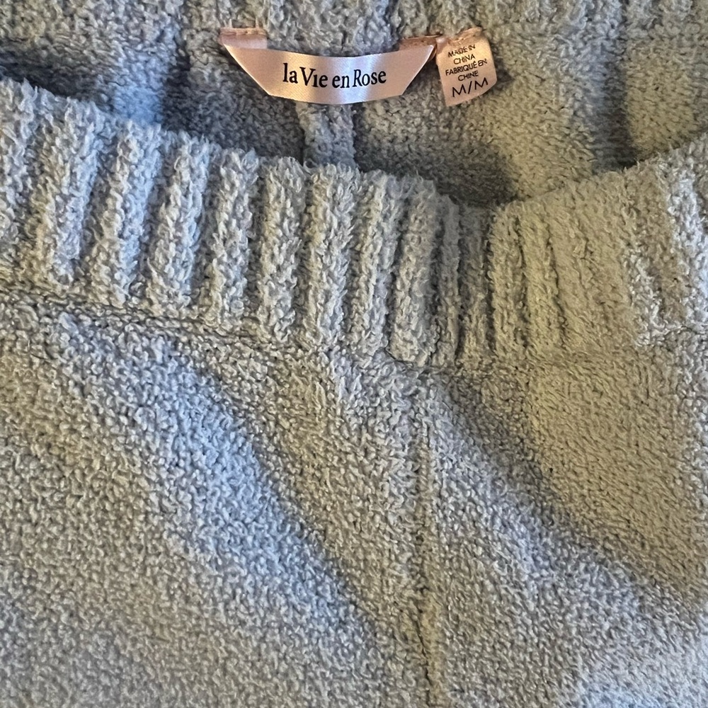 La vie en rose baby blue, terry cloth lounge set. - Picture 6 of 9